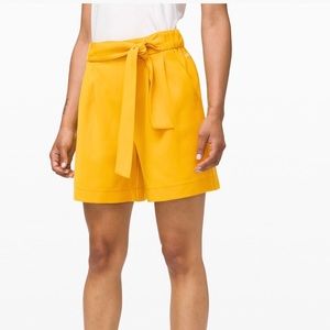 Noir Short 5.5” Lululemon